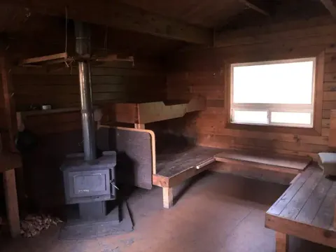 SALMON LAKE CABIN SITKA1