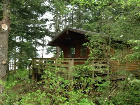 White Sulphur Springs Cabin