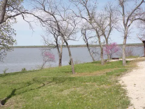 Lake at Neosho Park 1