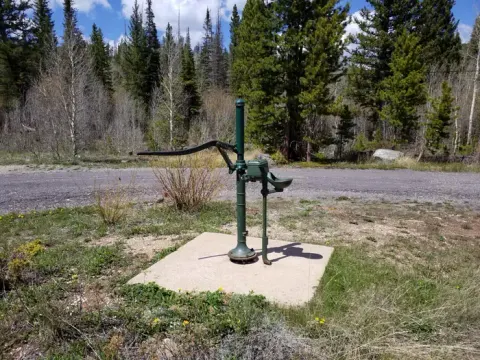 Pine CG Water Handpump