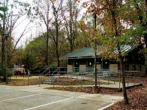 Prairie Creek Eagle’s Roost Loop restroom and laundry facility.