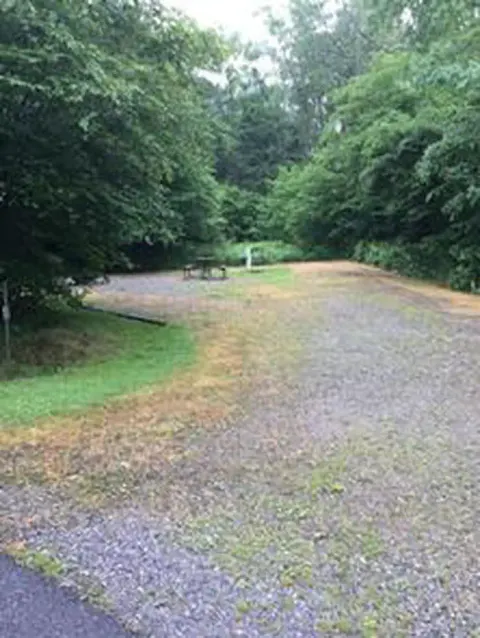 TWIN LAKES (PA)1