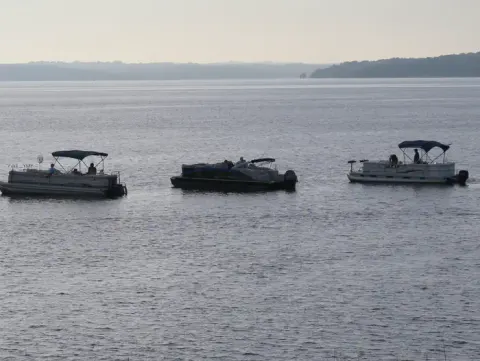 CHICKASAW HILL BOATS