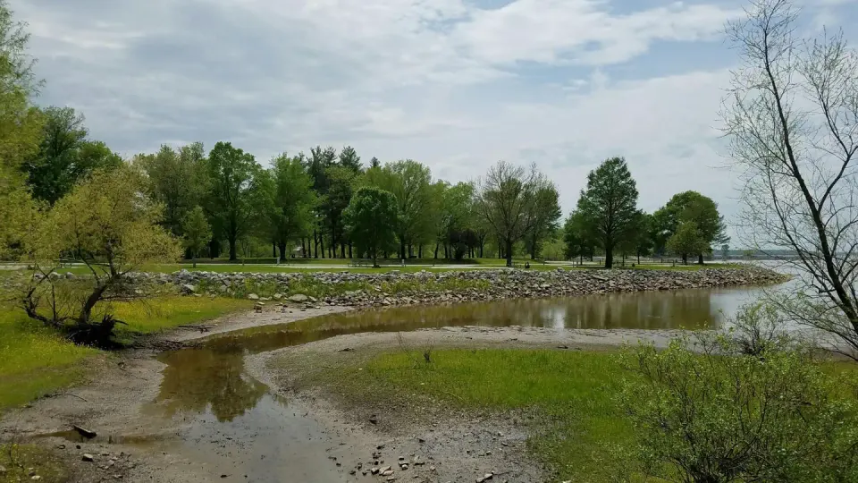 Coles Creek Campground, Carlyle Lake, Illinois