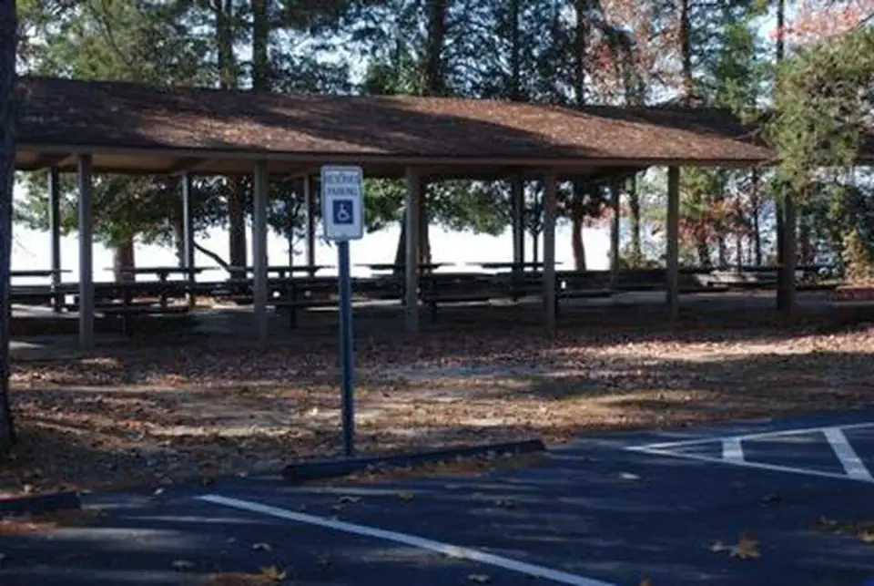 CRESCENT - PICNIC SHELTER FOR LOOP B