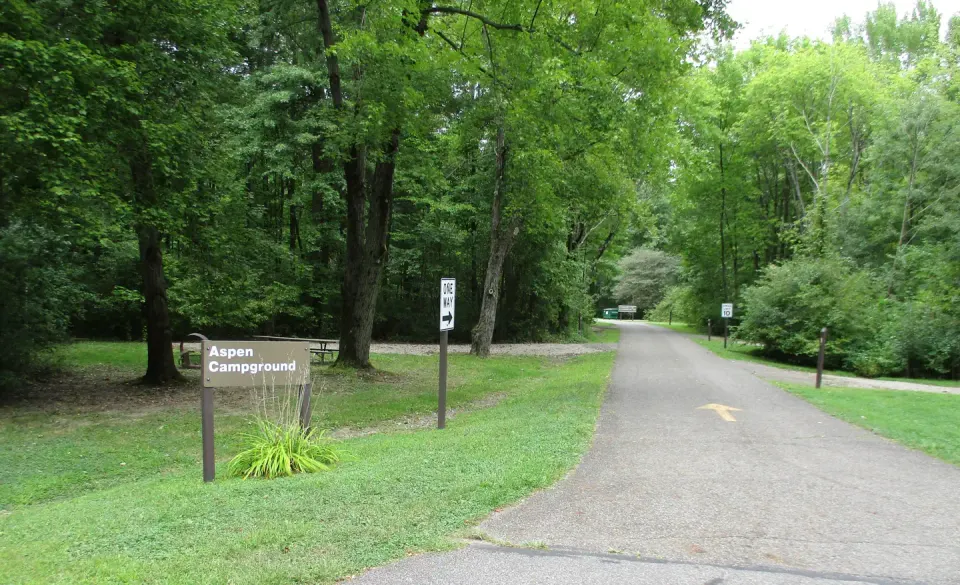 Entrance to the Aspen Loop.