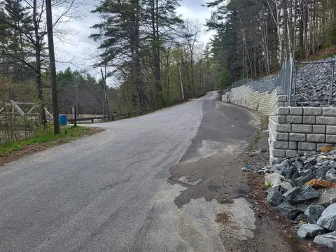 Slason Bridge approach