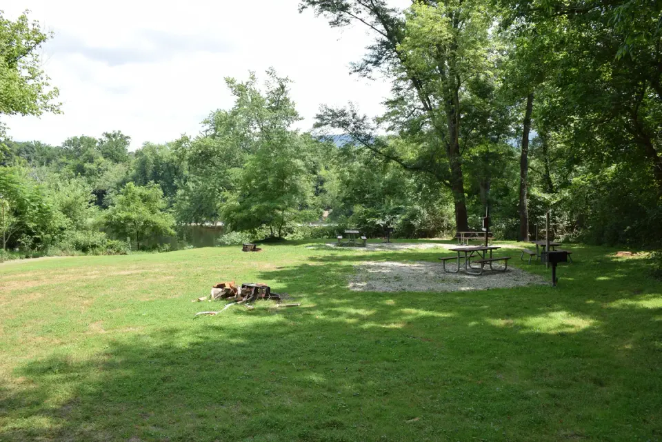 Group Campsite with four picnic table