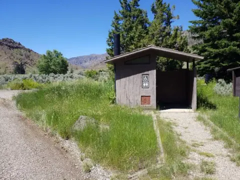 restroom next to site 5