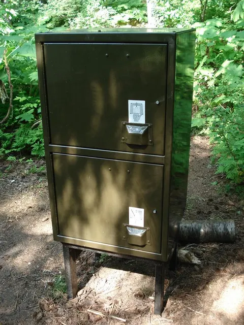 Metal lockers with bear proof handles