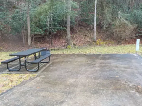 LOWER TWIN CAMPGROUND