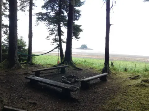 SHELIKOF CABIN2