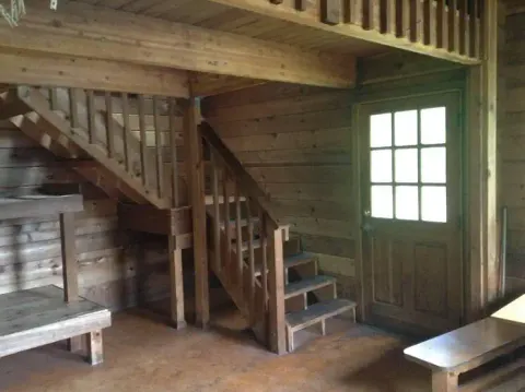 KANGA BAY CABIN4