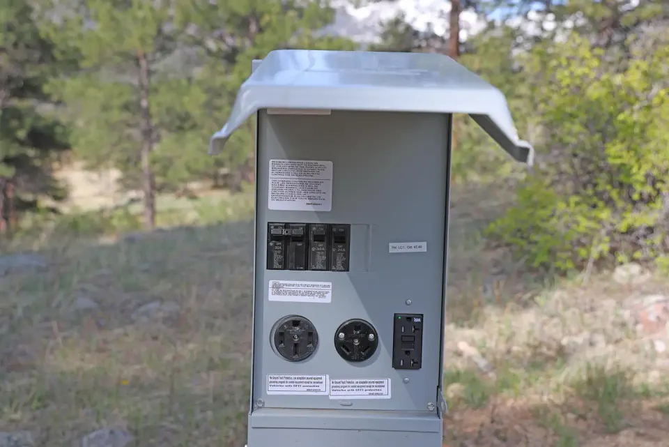All campsites in Moraine Park Campground with electric hookups can accommodate 20, 30 and 50 amps