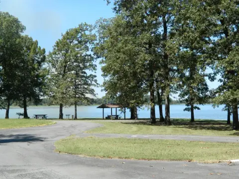 Merrisach Lake - A Loop