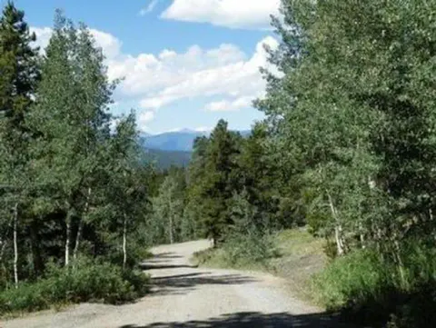 Arapaho & Roosevelt National Forests Pawnee NG recreation area
