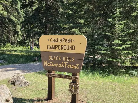 Castle Peak Campground entrance sign