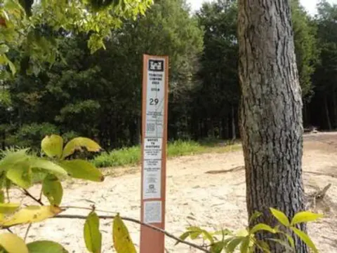 DALE HOLLOW LAKE - PRIMITIVE CAMPING LOCATION SIGN