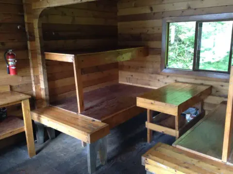 Suloia Lake Cabin3
