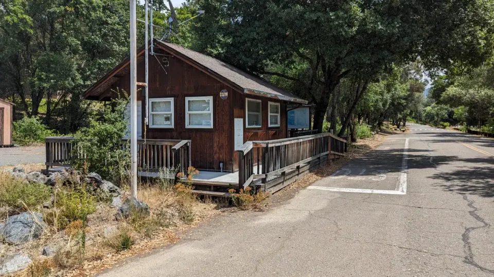 Kyen Campground Entrance