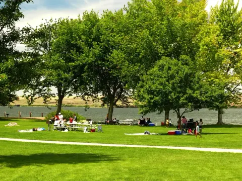 Charbonneau Park Picnic area