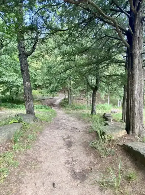 Scenic trail located in Washington Irving South