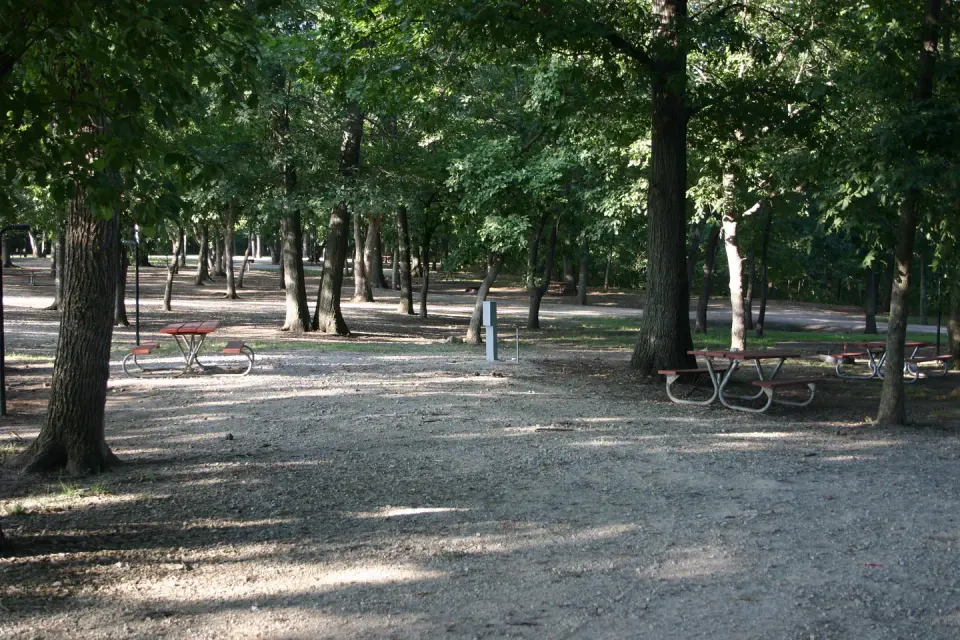 Bloomington West Park Campground example site