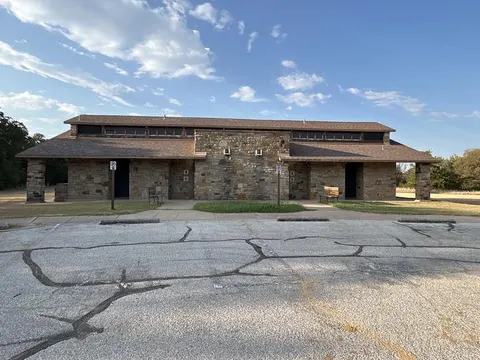 A photo of facility Hickory Creek (TX) Bathhouse 1 in loop 93-104